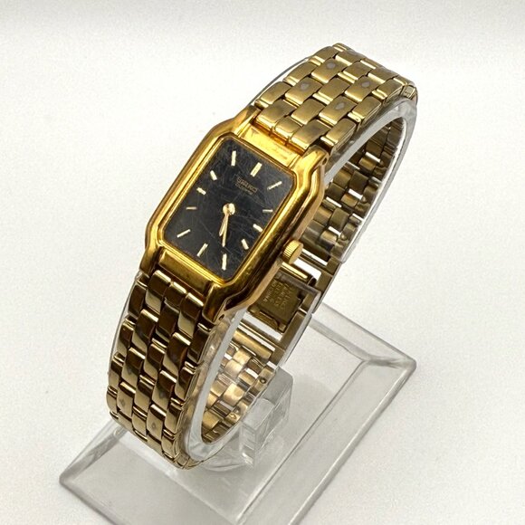 Vintage Seiko Rectangular Gold Black tones Petite Ladies Watch Working main image 5